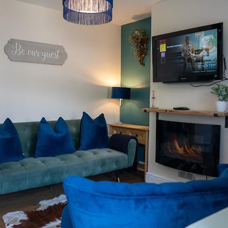 Вилла The Plumb Townhouse In Warwick Centre Экстерьер фото