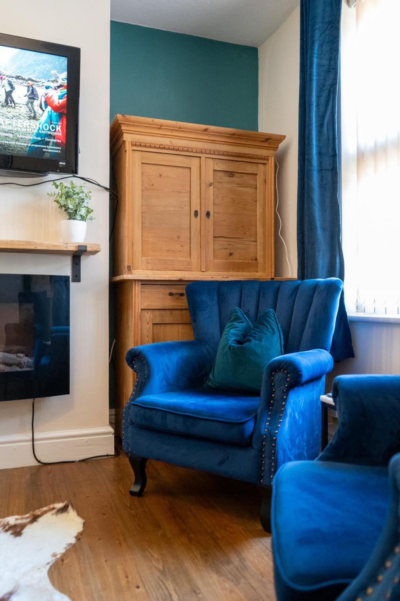 Вилла The Plumb Townhouse In Warwick Centre Экстерьер фото