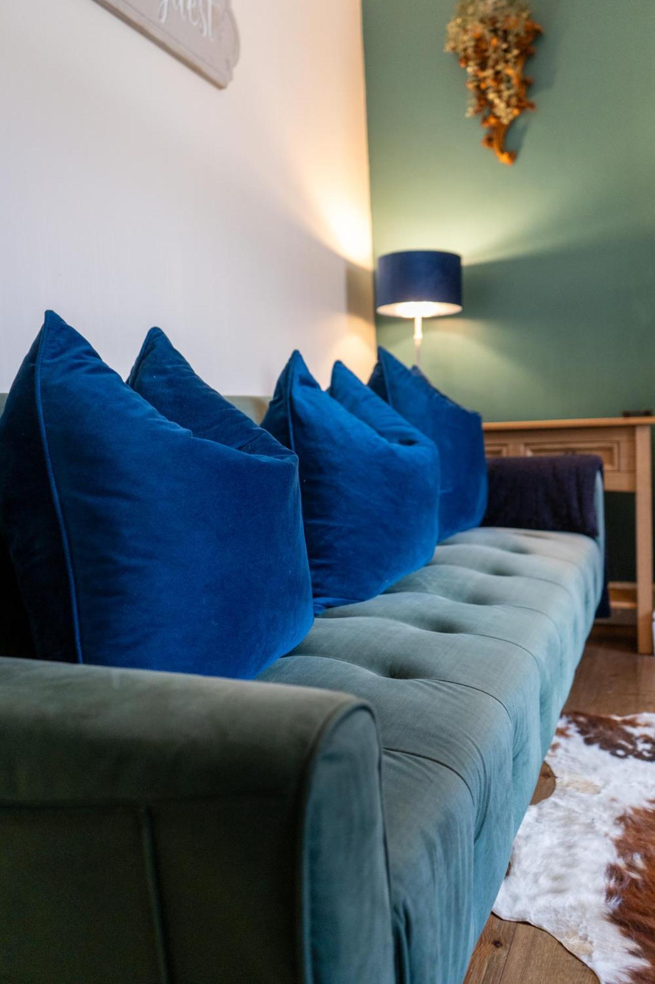 Вилла The Plumb Townhouse In Warwick Centre Экстерьер фото